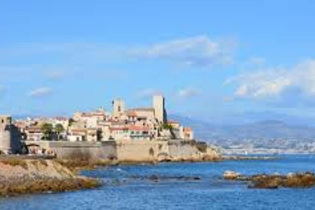 Tiloft Apartment Antibes Bagian luar foto